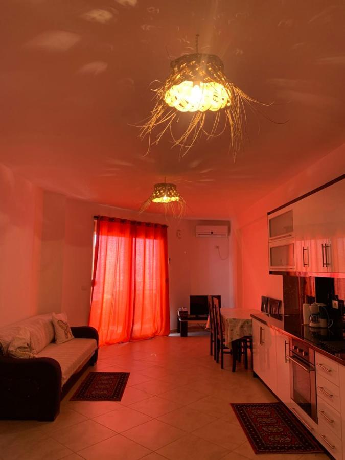 Hard Rock Apartments Sarandë Buitenkant foto